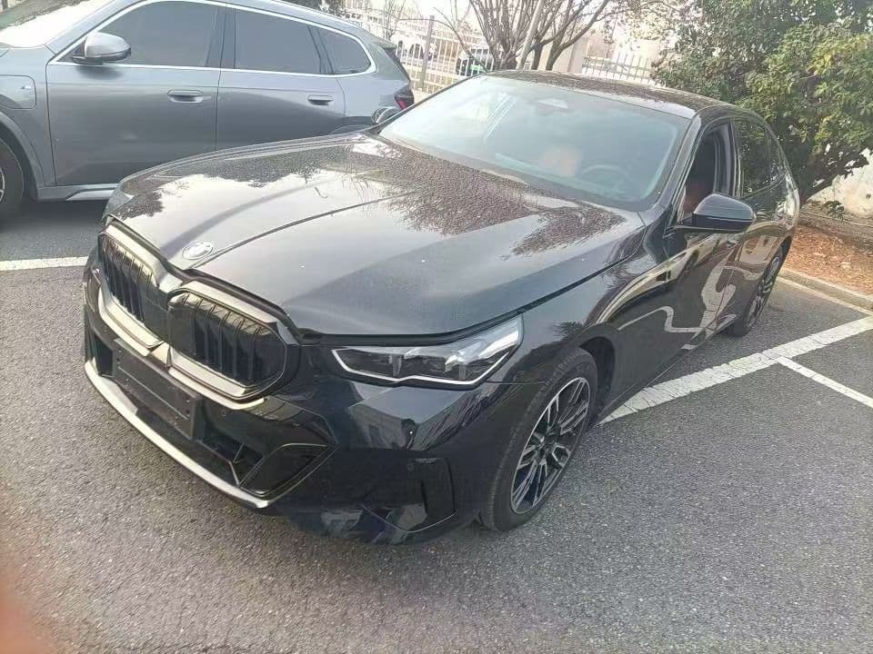 BMW 2026 BMW 530Li M Sport (Long Wheelbase) - Leading Edition 2025 — photo 1