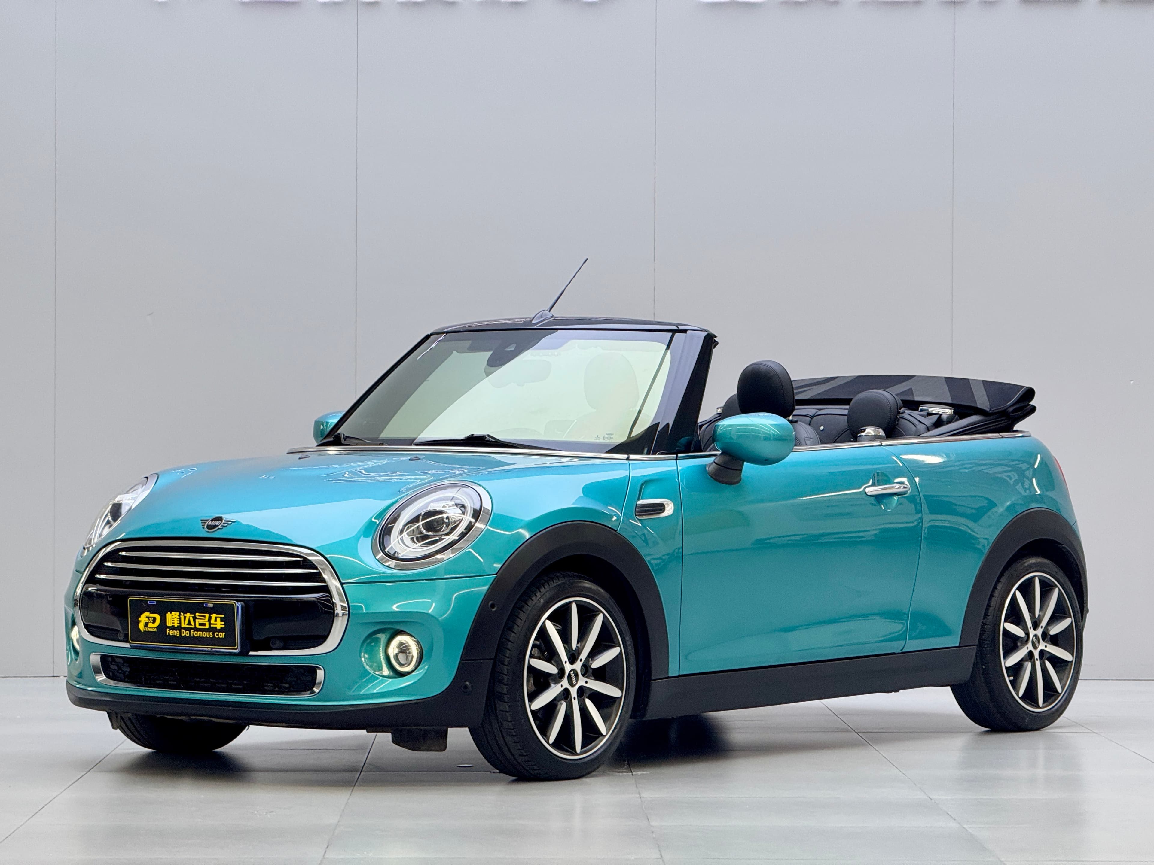 MINI 2019 MINI Cooper Cabrio 1.5T 'Artist' Edition 2020 — photo 1