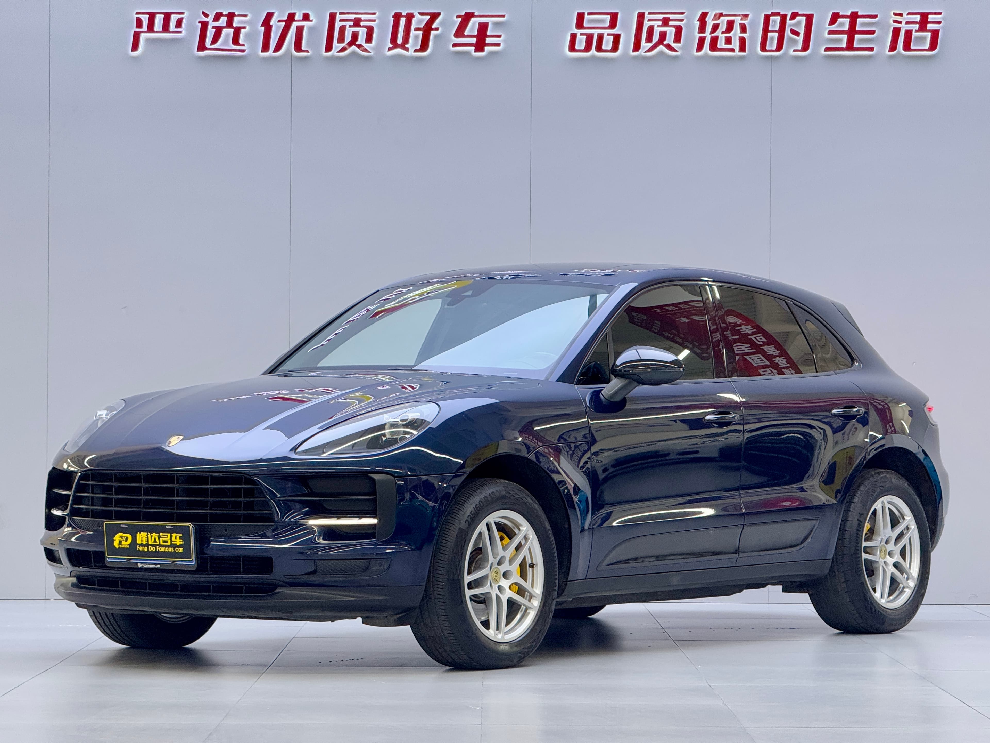 Porsche 2018 Porsche Macan 2.0T (MY2019) 2019 — photo 1